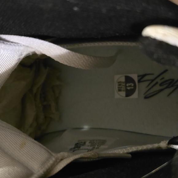 Brand new Jordan flight 23 mens size 13. NEVER WORN! - Picture 5 of 6